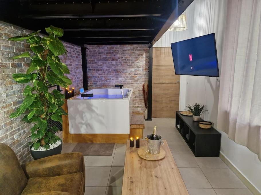 Au Spa De Llea Suite Retro Avignon Eksteriør billede